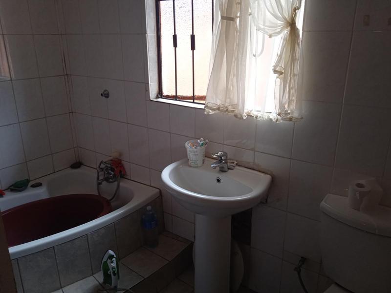 To Let 3 Bedroom Property for Rent in Ebony Park Gauteng