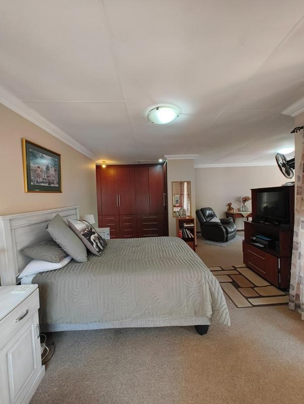 4 Bedroom Property for Sale in Newlands Gauteng
