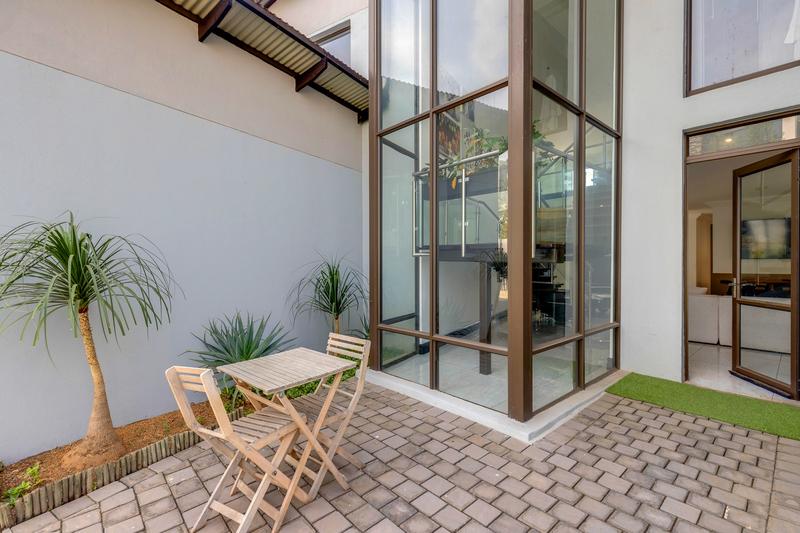 4 Bedroom Property for Sale in Waterfall Country Village Gauteng