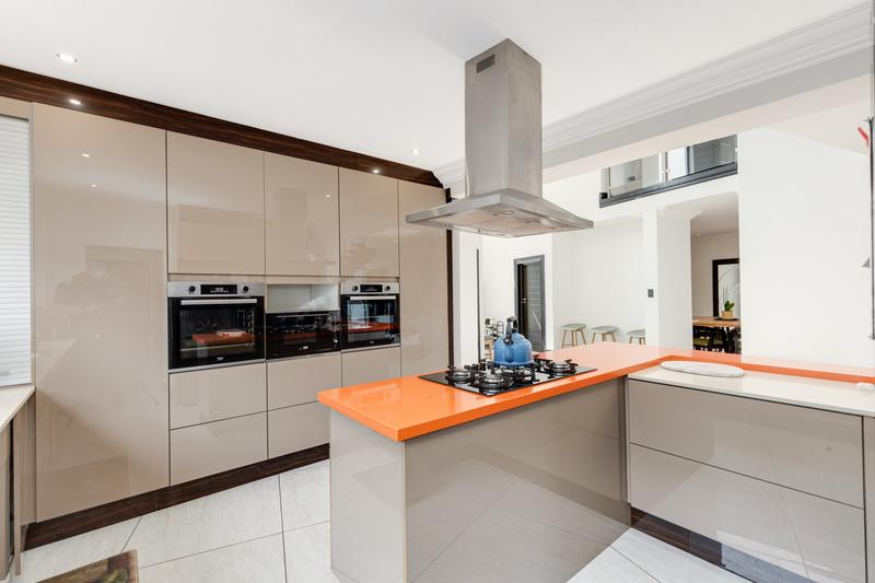 4 Bedroom Property for Sale in Waterfall Country Village Gauteng