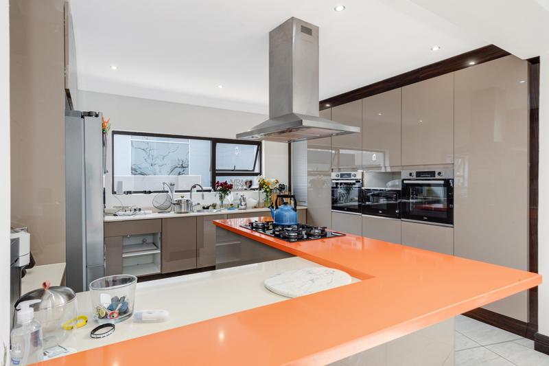 4 Bedroom Property for Sale in Waterfall Country Village Gauteng