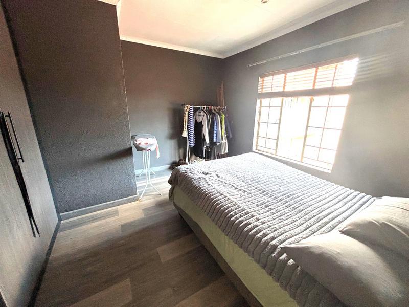 2 Bedroom Property for Sale in Annlin Gauteng