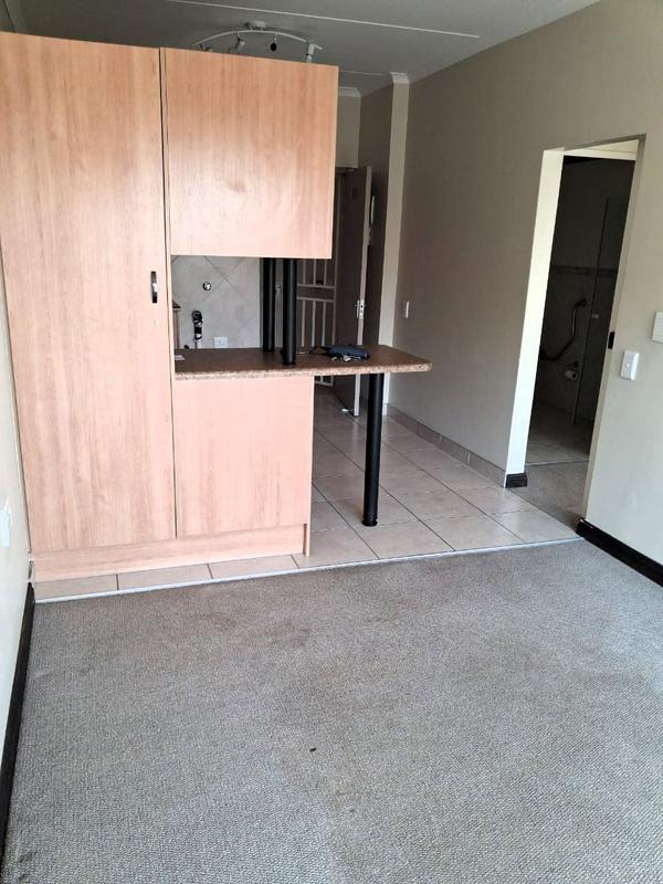 1 Bedroom Property for Sale in Montana Tuine Gauteng