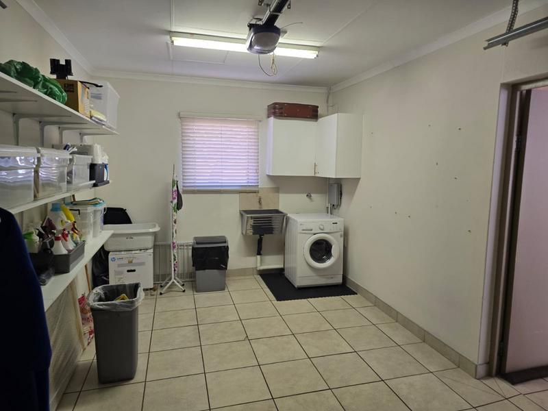 2 Bedroom Property for Sale in Montana Tuine Gauteng