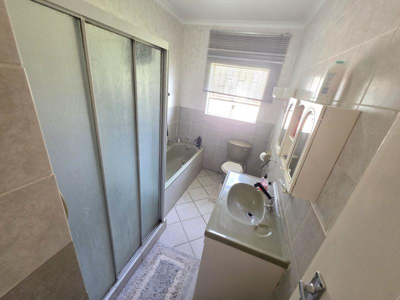 3 Bedroom Property for Sale in Theresa Park Gauteng