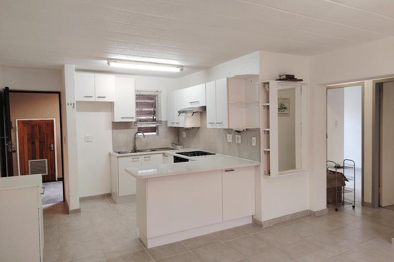 To Let 2 Bedroom Property for Rent in Bedford Gardens Gauteng