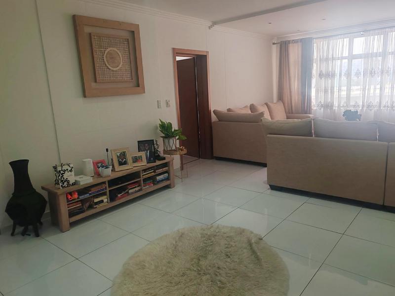 To Let 2 Bedroom Property for Rent in Bedfordview Gauteng