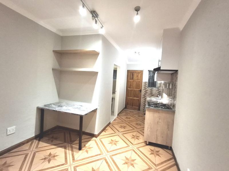 To Let 1 Bedroom Property for Rent in Isandovale Gauteng