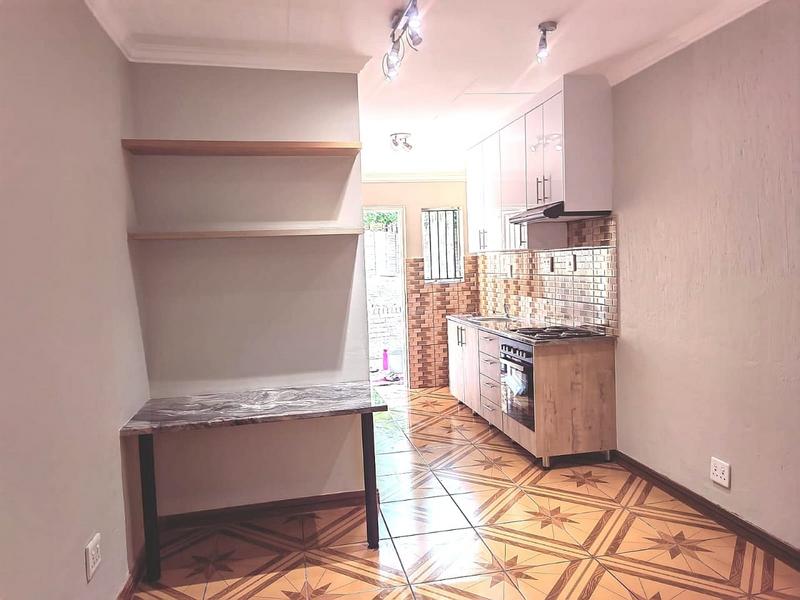 To Let 1 Bedroom Property for Rent in Isandovale Gauteng