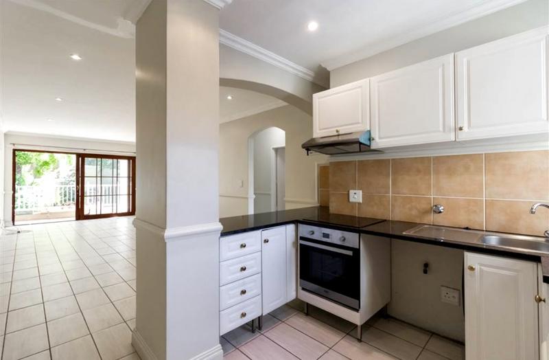 To Let 2 Bedroom Property for Rent in Saxonwold Gauteng