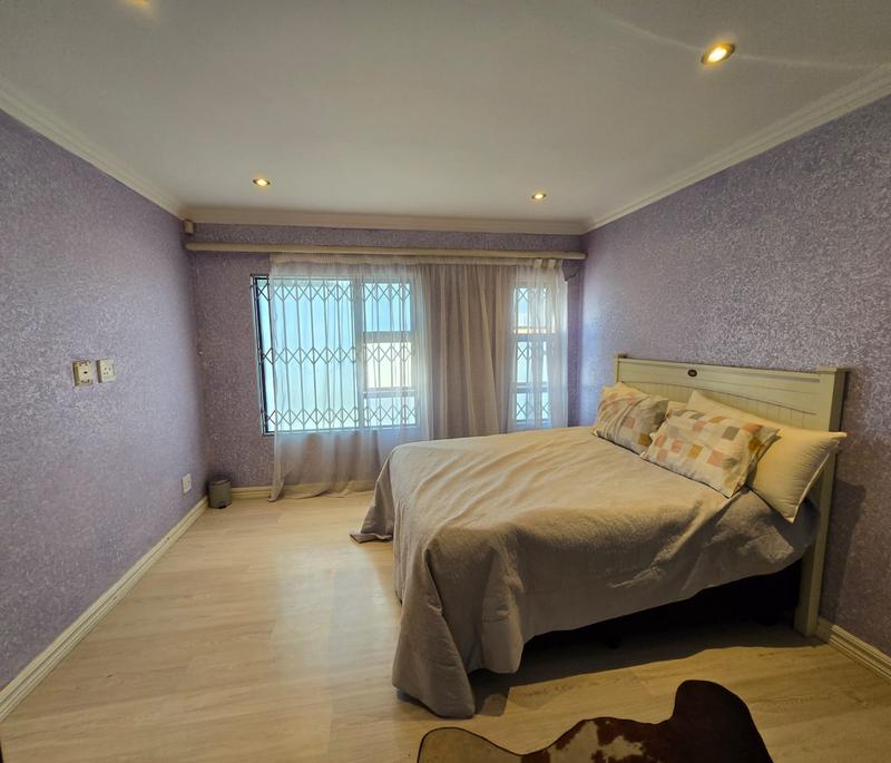 4 Bedroom Property for Sale in Greenstone Hill Gauteng