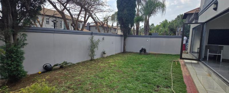 4 Bedroom Property for Sale in Greenstone Hill Gauteng