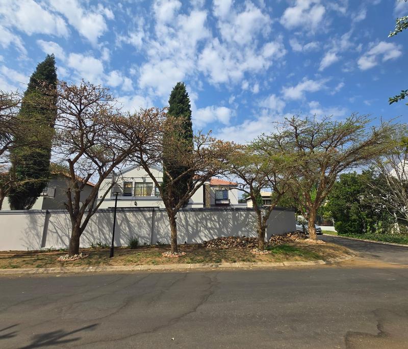 4 Bedroom Property for Sale in Greenstone Hill Gauteng