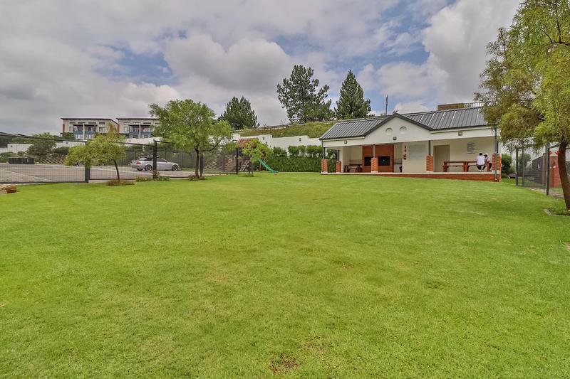 3 Bedroom Property for Sale in Greenstone Hill Gauteng