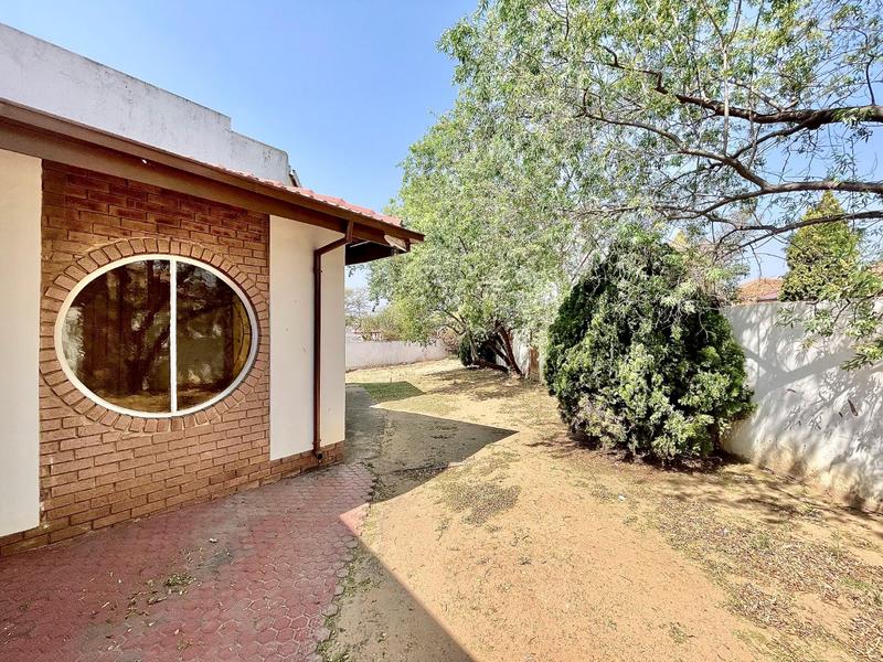 To Let 3 Bedroom Property for Rent in Country View Gauteng