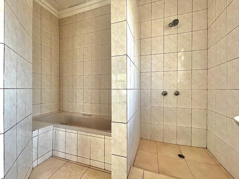 To Let 3 Bedroom Property for Rent in Country View Gauteng