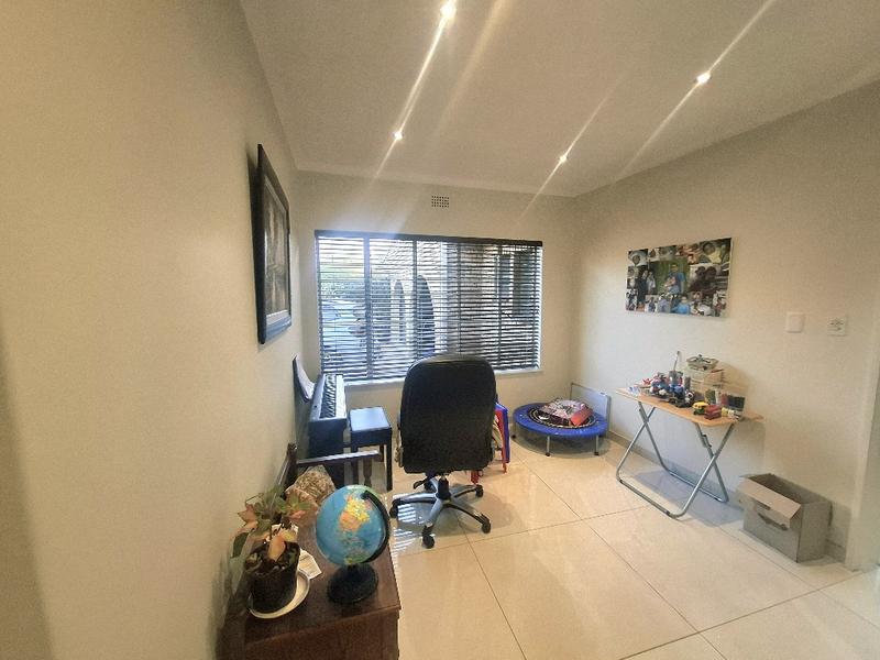 To Let 3 Bedroom Property for Rent in Morningside Manor Gauteng