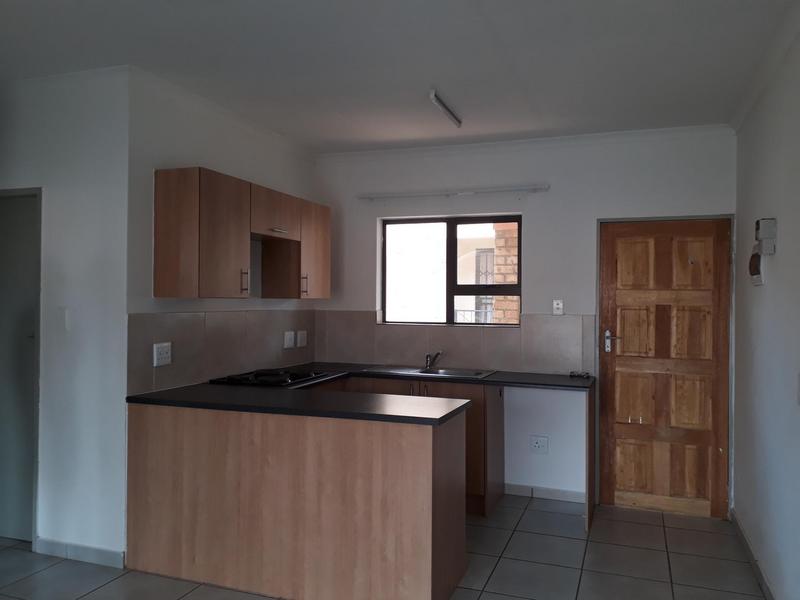 To Let 2 Bedroom Property for Rent in Groblerpark Gauteng