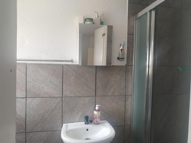 To Let 2 Bedroom Property for Rent in Groblerpark Gauteng