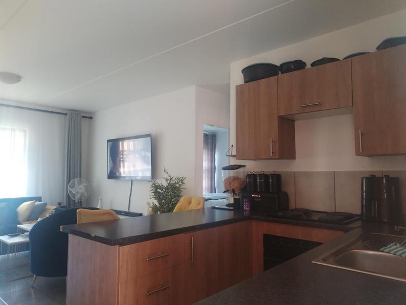 To Let 2 Bedroom Property for Rent in Groblerpark Gauteng