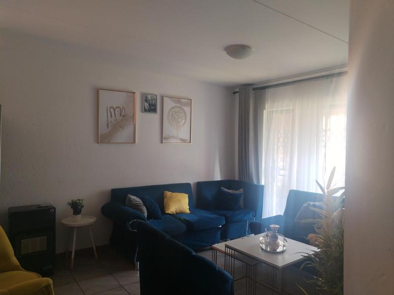 To Let 2 Bedroom Property for Rent in Groblerpark Gauteng