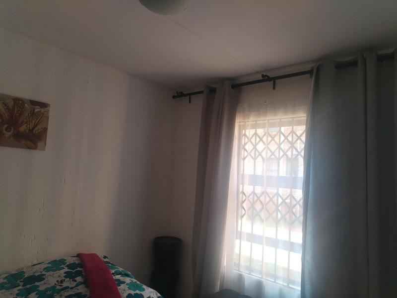 To Let 2 Bedroom Property for Rent in Groblerpark Gauteng