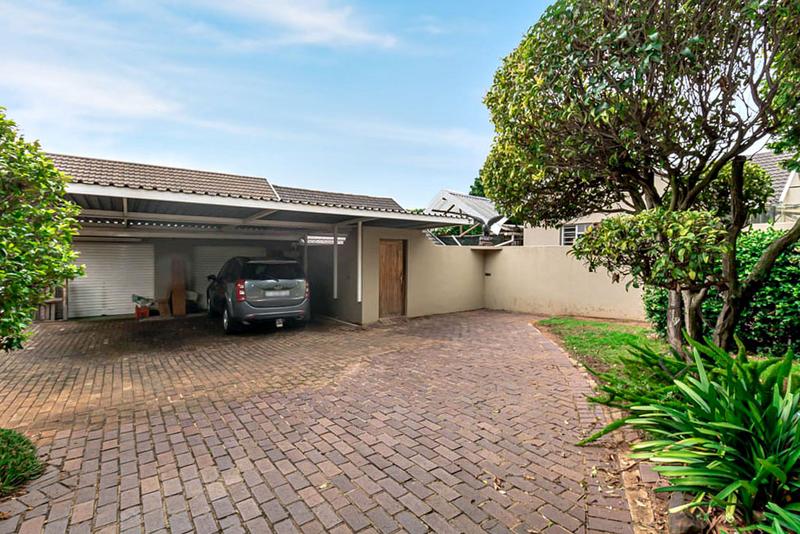 5 Bedroom Property for Sale in Breaunanda Gauteng