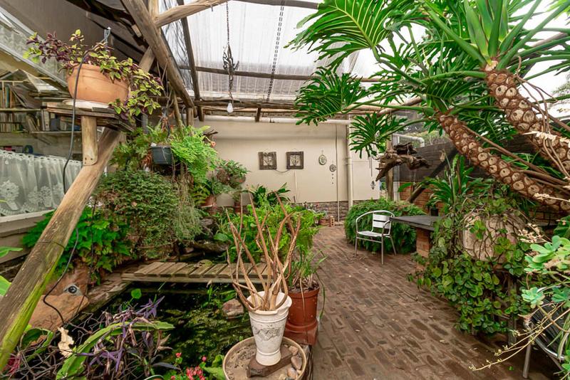 5 Bedroom Property for Sale in Breaunanda Gauteng