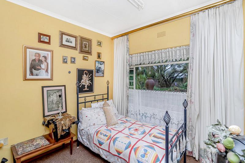 5 Bedroom Property for Sale in Breaunanda Gauteng