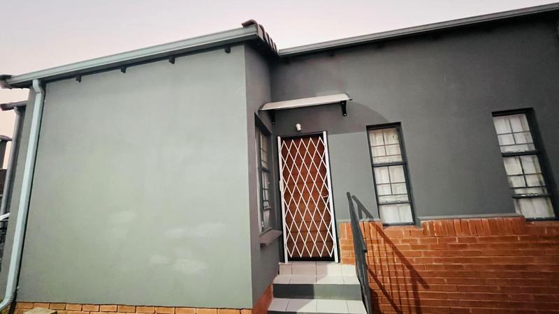 2 Bedroom Property for Sale in South Hills Gauteng