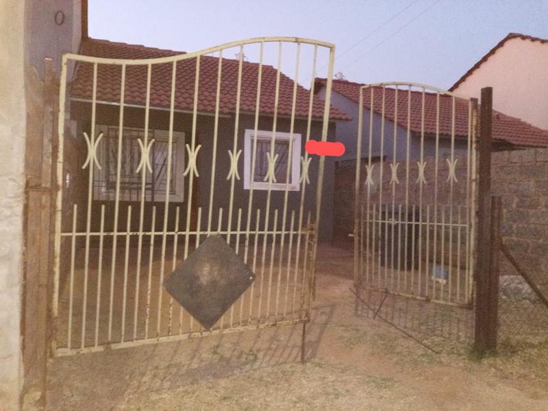 2 Bedroom Property for Sale in Lufhereng Gauteng