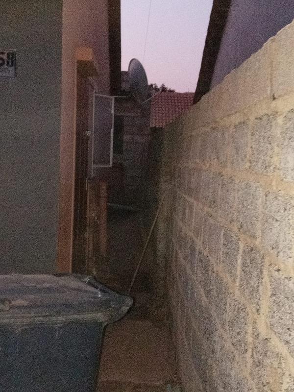 2 Bedroom Property for Sale in Lufhereng Gauteng