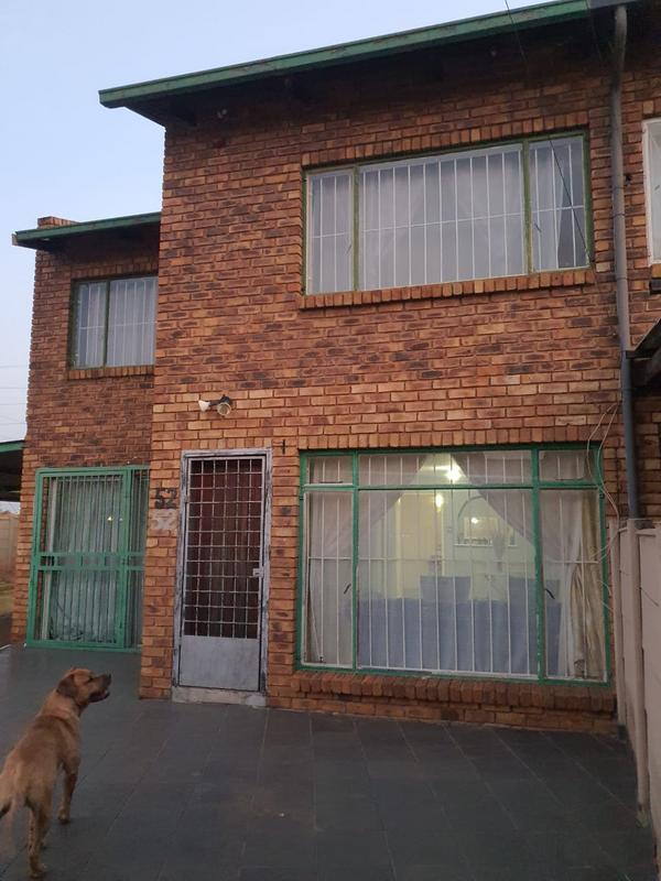 4 Bedroom Property for Sale in Florida Gauteng