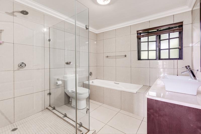 To Let 3 Bedroom Property for Rent in Lonehill Gauteng