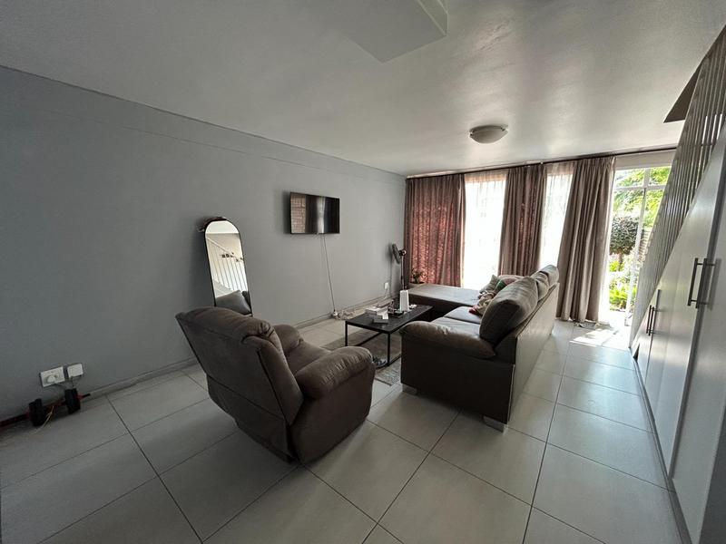 To Let 2 Bedroom Property for Rent in Lyttelton Gauteng