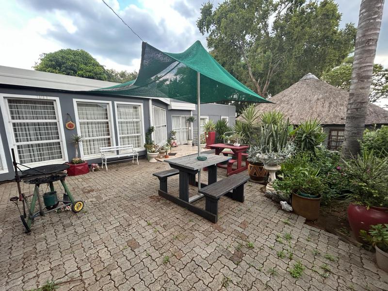 To Let 4 Bedroom Property for Rent in Rooihuiskraal Gauteng