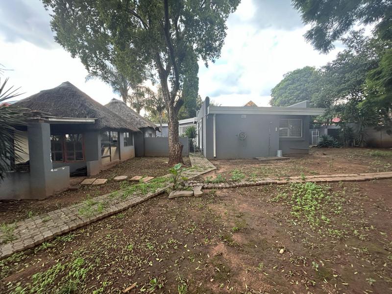To Let 4 Bedroom Property for Rent in Rooihuiskraal Gauteng