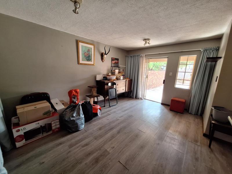 To Let 2 Bedroom Property for Rent in Eco Park Gauteng