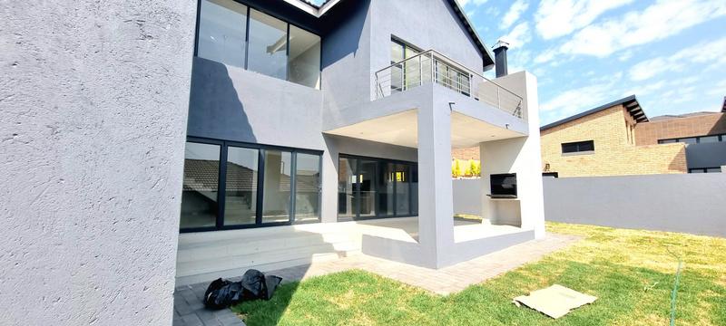 4 Bedroom Property for Sale in Eldoraigne Gauteng