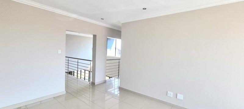 4 Bedroom Property for Sale in Eldoraigne Gauteng