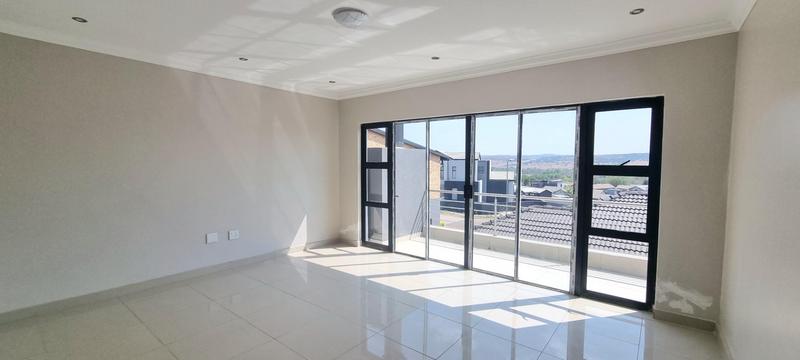 4 Bedroom Property for Sale in Eldoraigne Gauteng