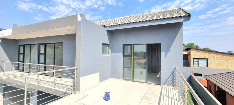 4 Bedroom Property for Sale in Eldoraigne Gauteng