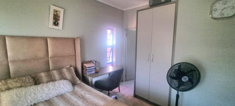 3 Bedroom Property for Sale in Amberfield Gauteng