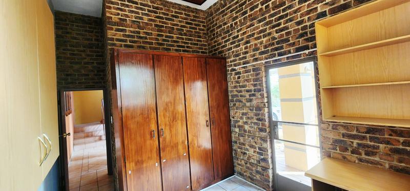 4 Bedroom Property for Sale in Pretoria North Gauteng