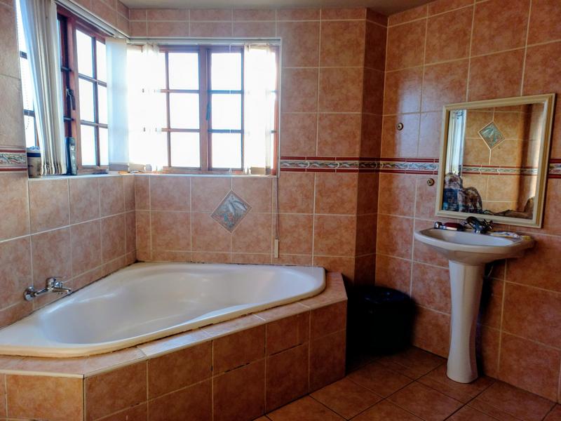 4 Bedroom Property for Sale in Raslouw Gauteng