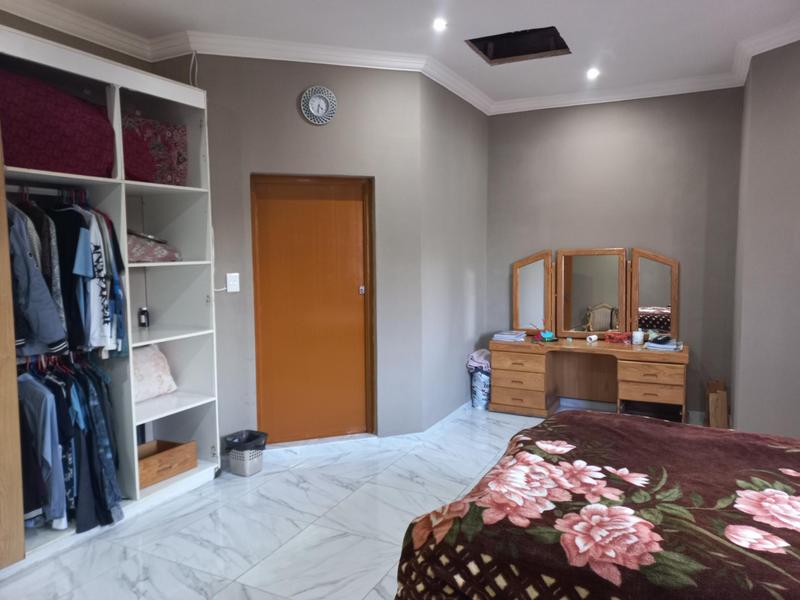 4 Bedroom Property for Sale in Raslouw Gauteng