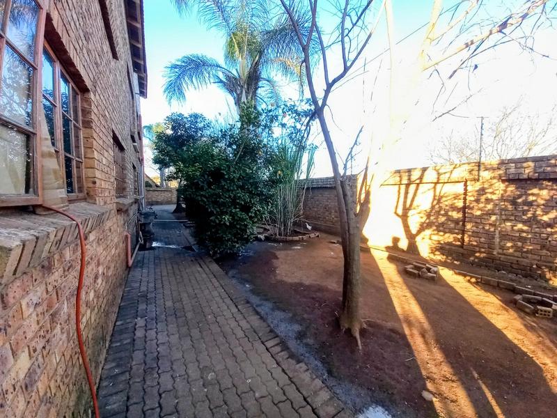 4 Bedroom Property for Sale in Raslouw Gauteng