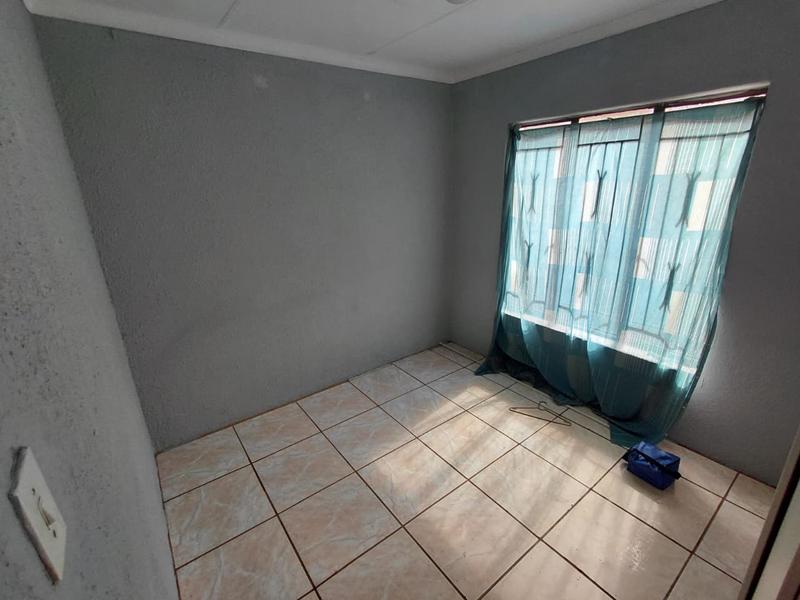2 Bedroom Property for Sale in Soshanguve East Gauteng
