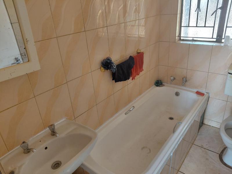 2 Bedroom Property for Sale in Soshanguve East Gauteng