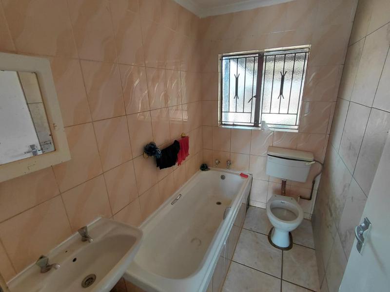 2 Bedroom Property for Sale in Soshanguve East Gauteng
